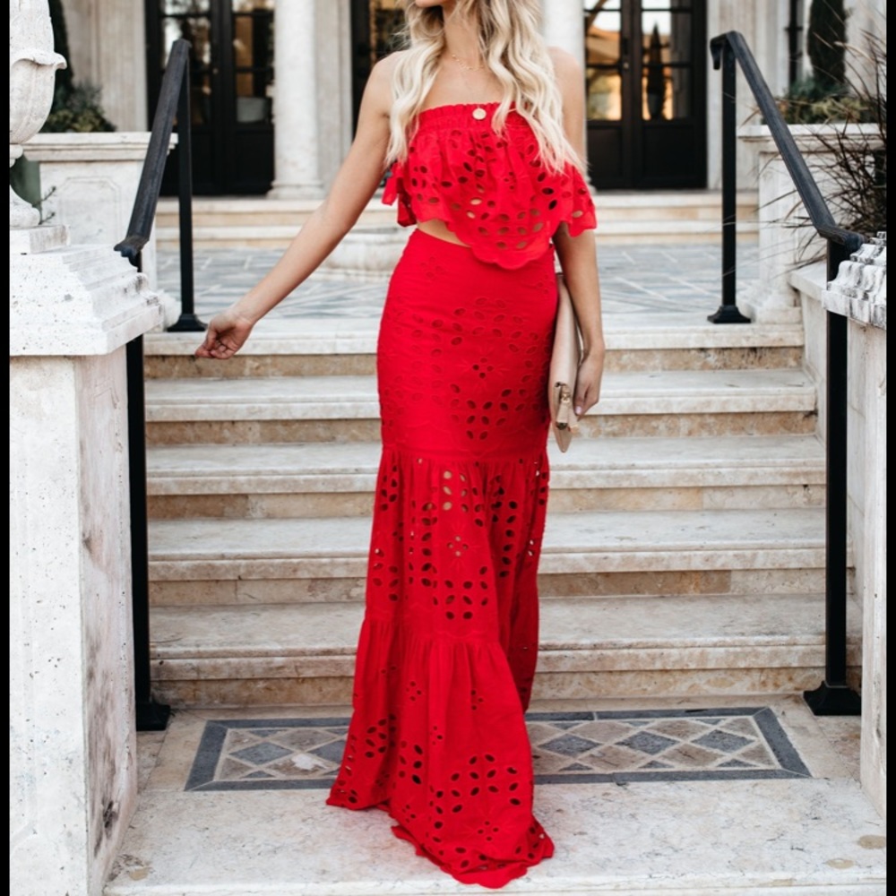 Two piece maxi dress from Vici collection.
